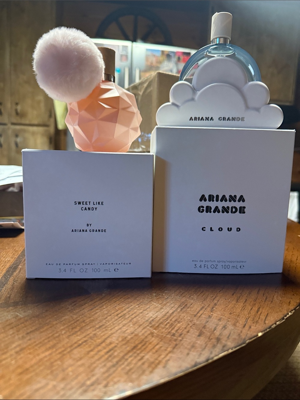 Ariana Grande Fragrance Duo in Pink and White Bottles